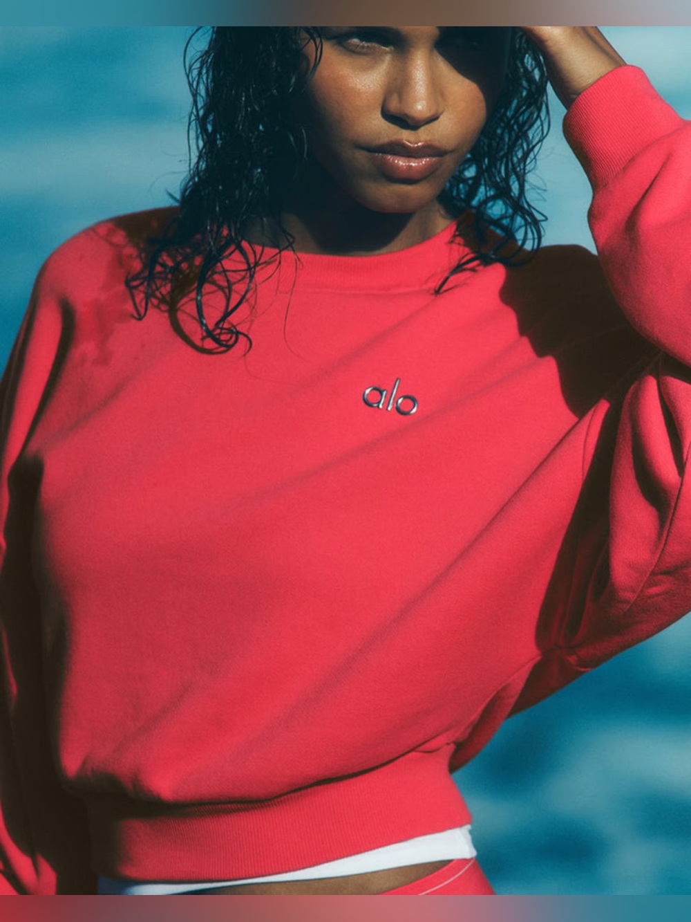 Alo Yoga Cropped Accolade Crewneck Candy Red XS